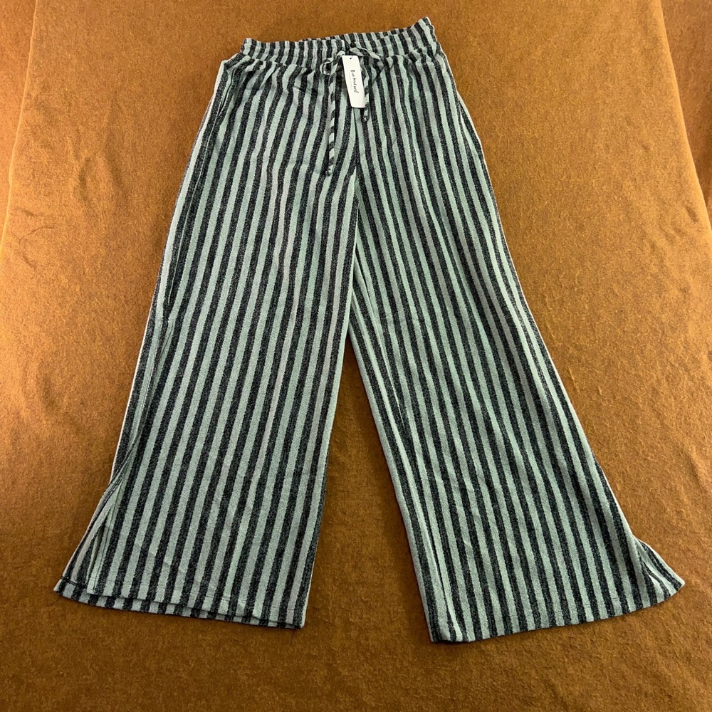 Three Bird Nest Womens Large Green Striped Wide Leg Lounge Pants New